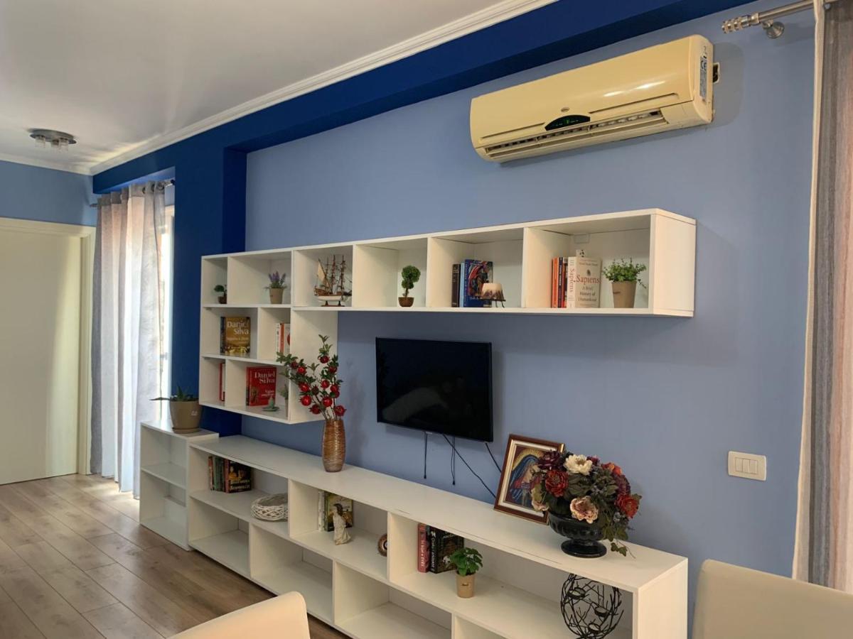 Modern Cozy W/in 10 Min Walk From Main Square Apartment *