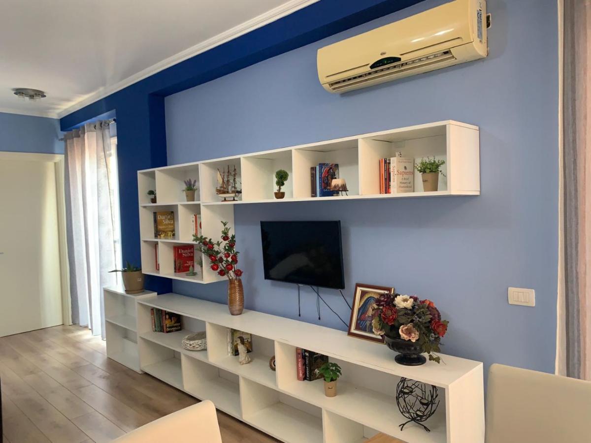 Modern Cozy W/in 10 Min Walk From Main Square Apartment *